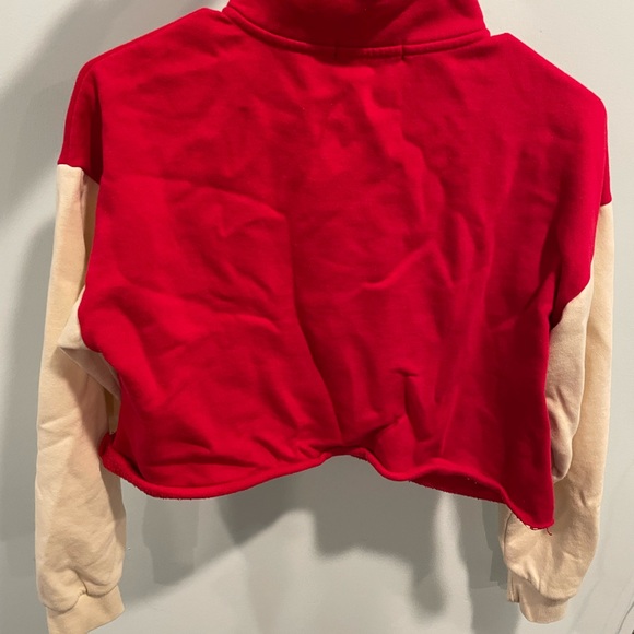 Forever 21 cropped sweatshirt - Picture 2 of 2